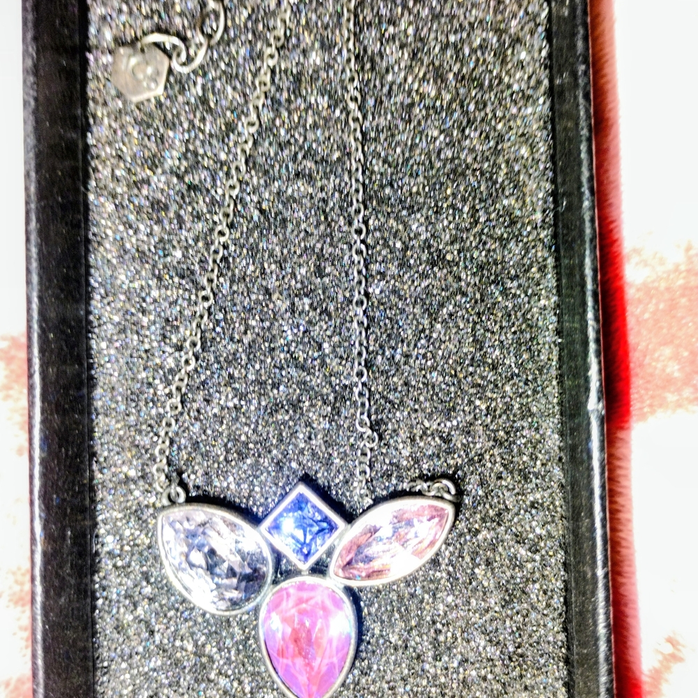 Elegant Pink and Silver Necklace